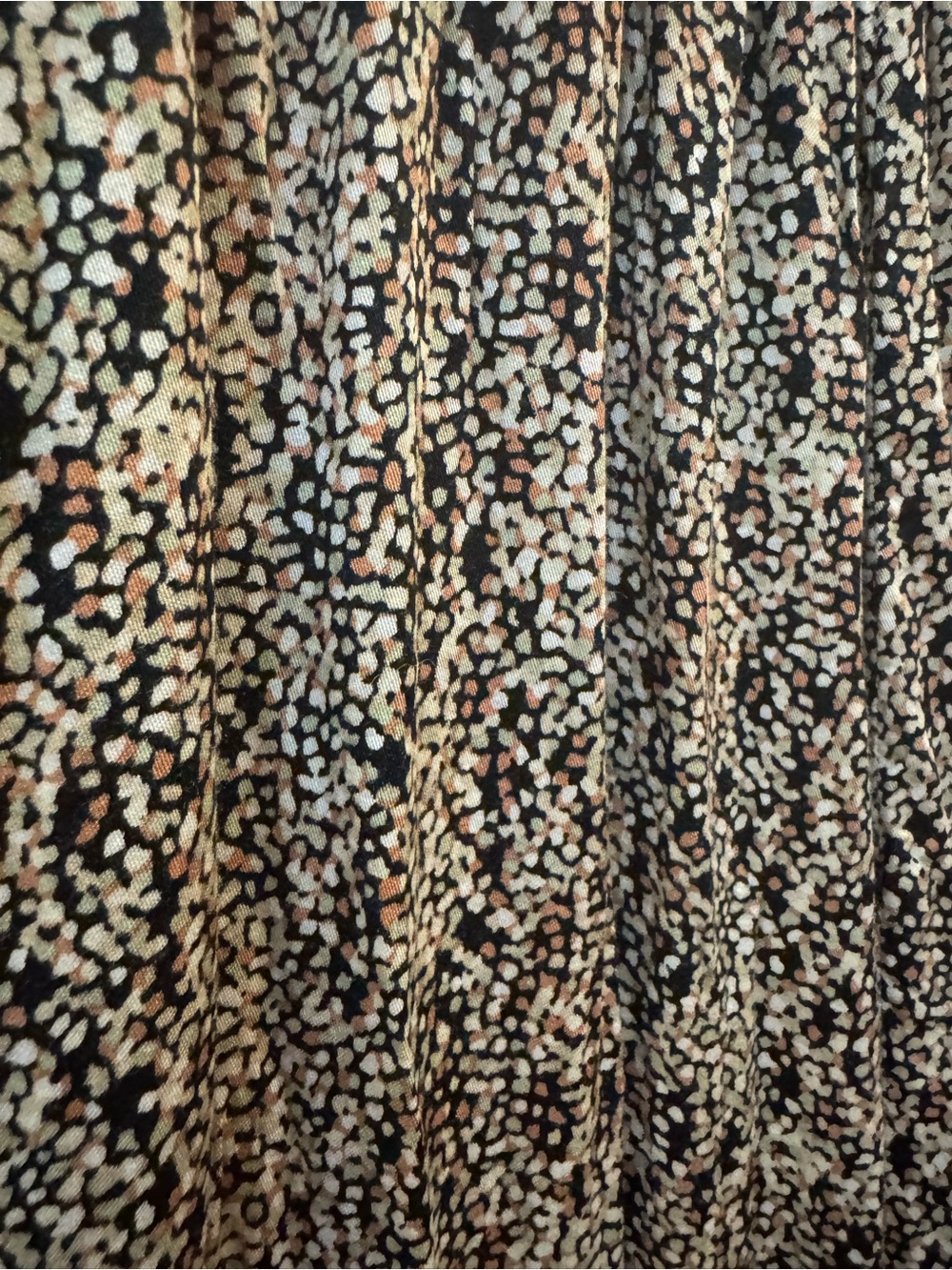 Sozy Smocked Waist Printed Midi Skirt in Beige - Picture 5 of 8